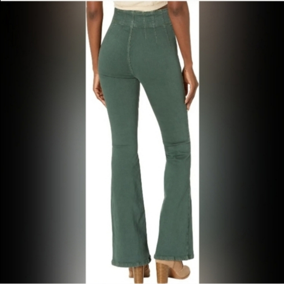 NWT FREE PEOPLE | JAYDE FLARE CORDUROY IN FOREST $98 - Picture 10 of 14
